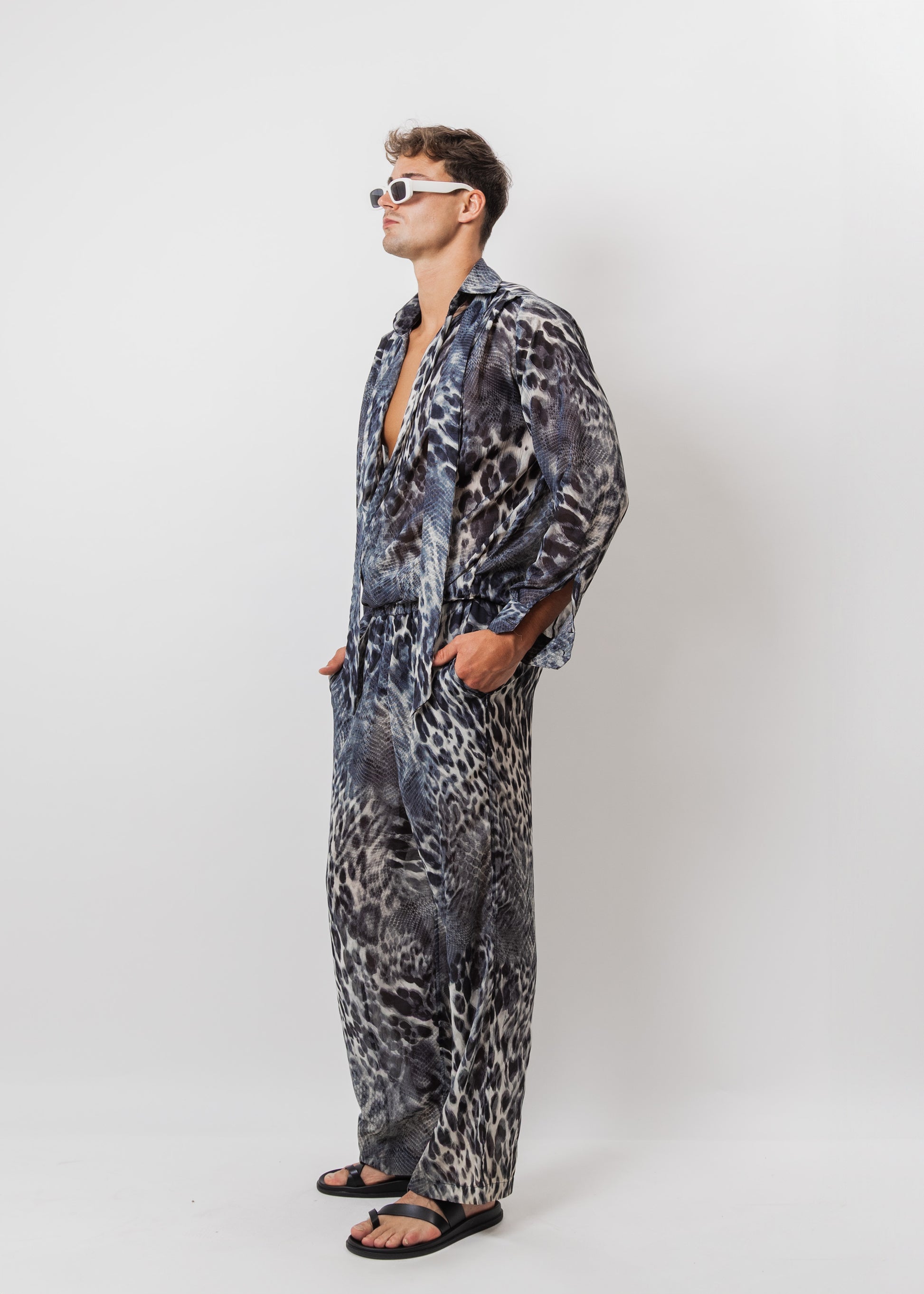 SET GASA LEOPARD GRIS