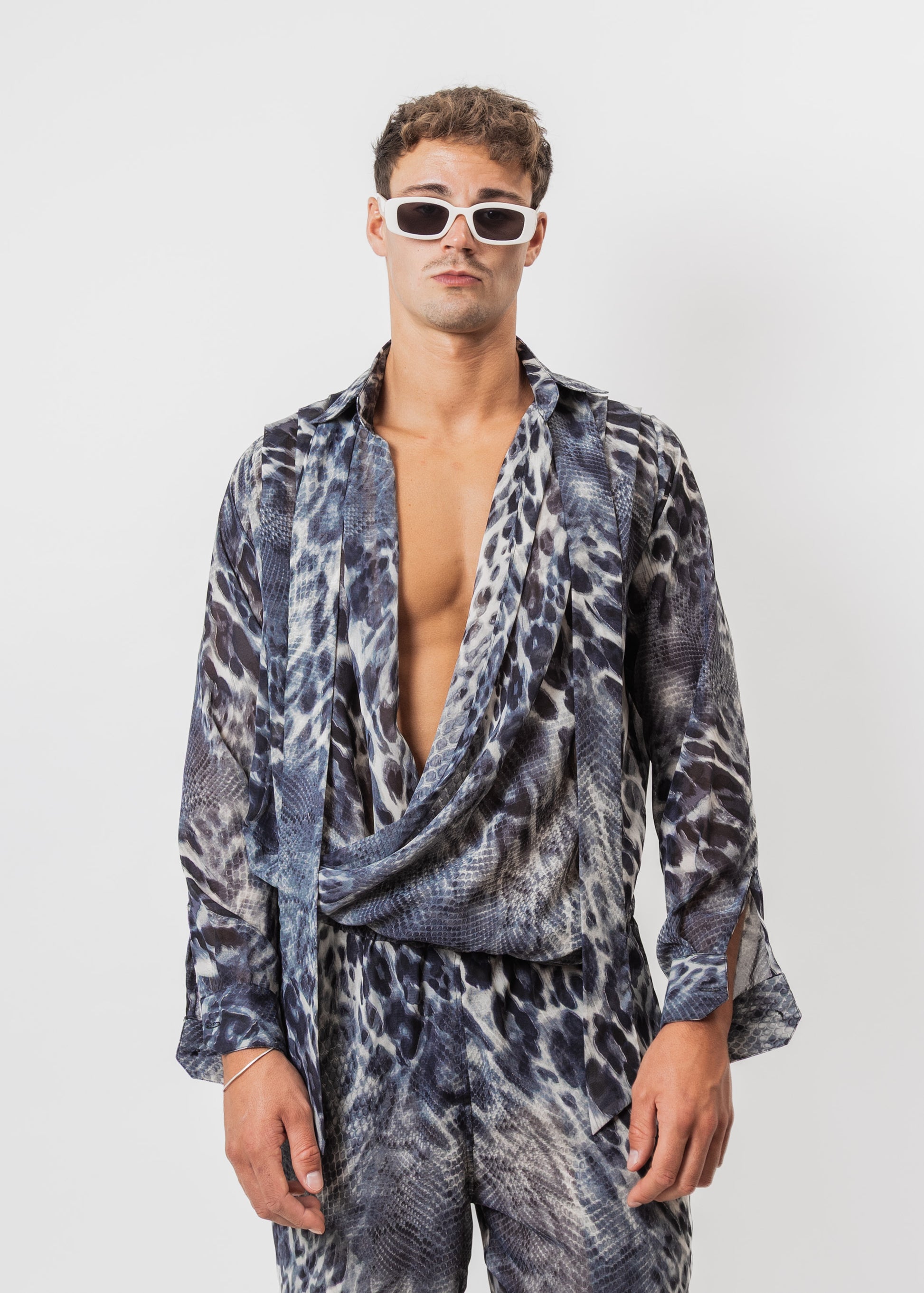 SET GASA LEOPARD GRIS