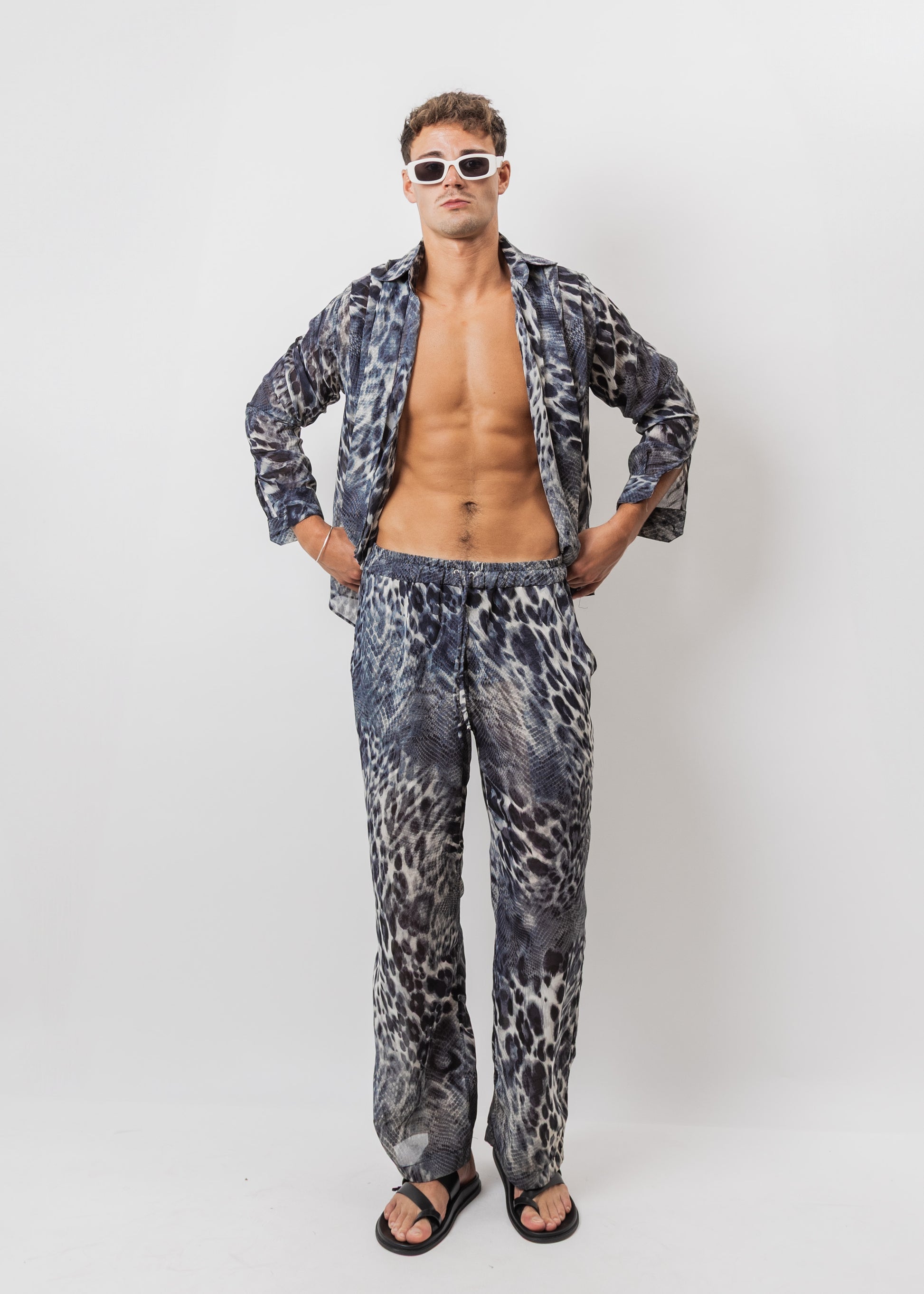 SET GASA LEOPARD GRIS