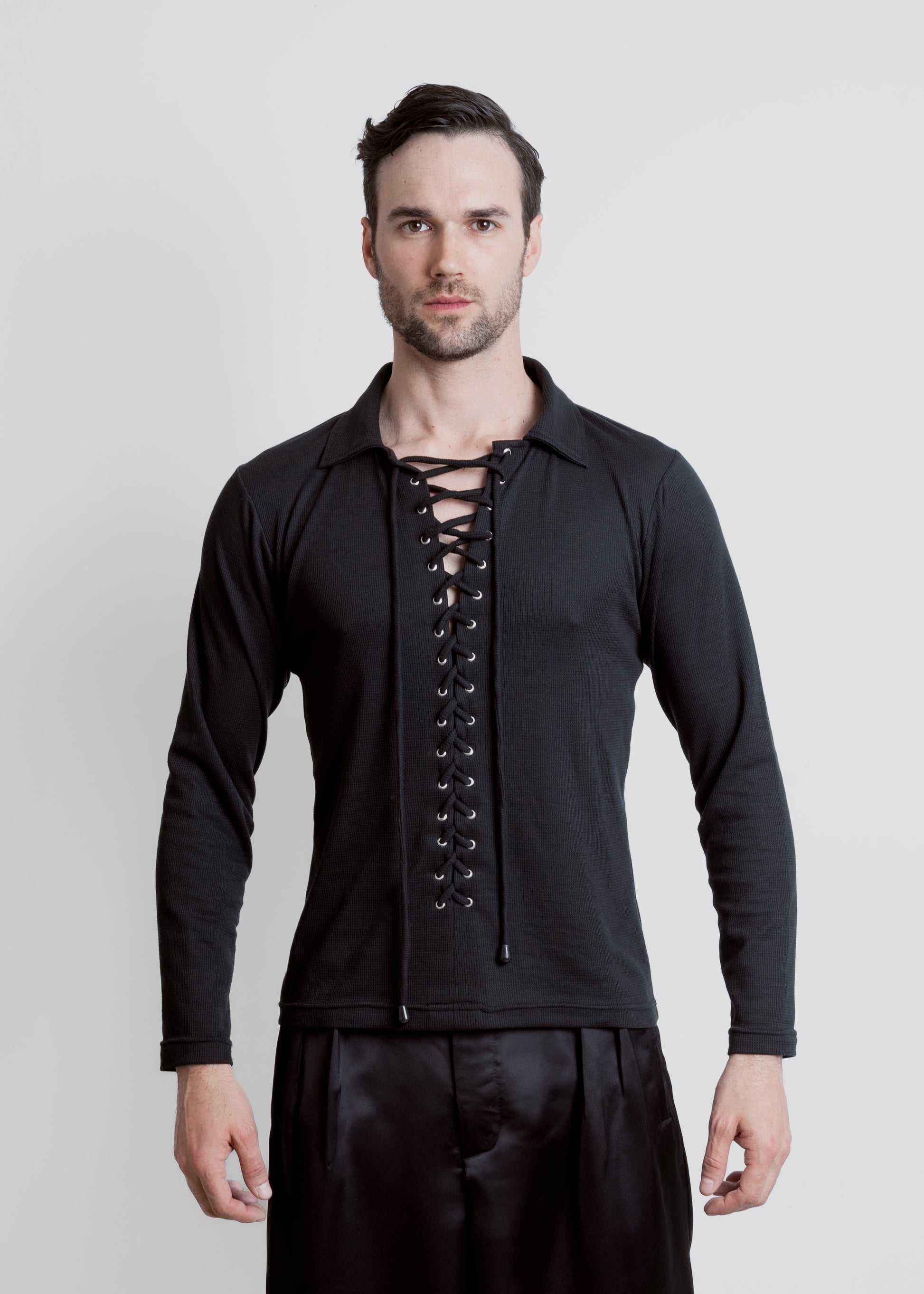 PLAYERA POLO CORDONES  FLOR MURCIÉLAGO