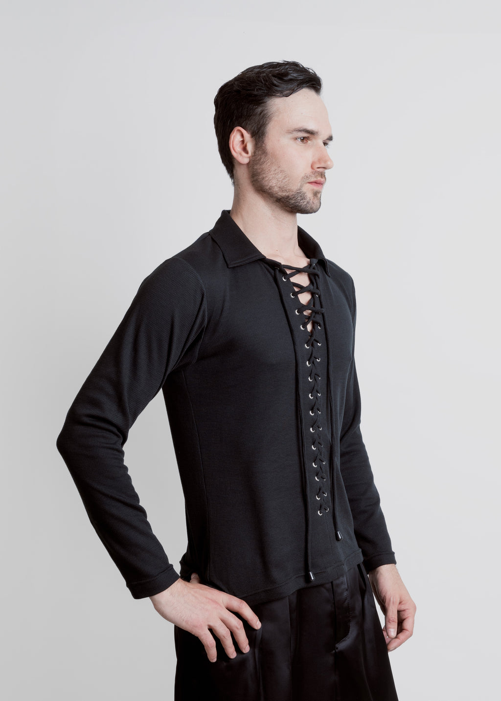 PLAYERA POLO CORDONES  FLOR MURCIÉLAGO