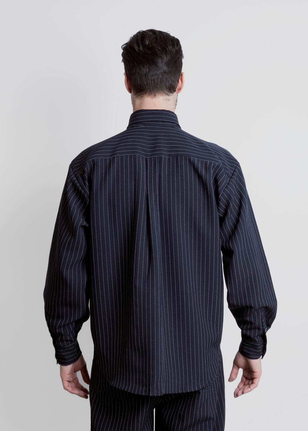 CAMISA OVERSIZE A LÍNEAS