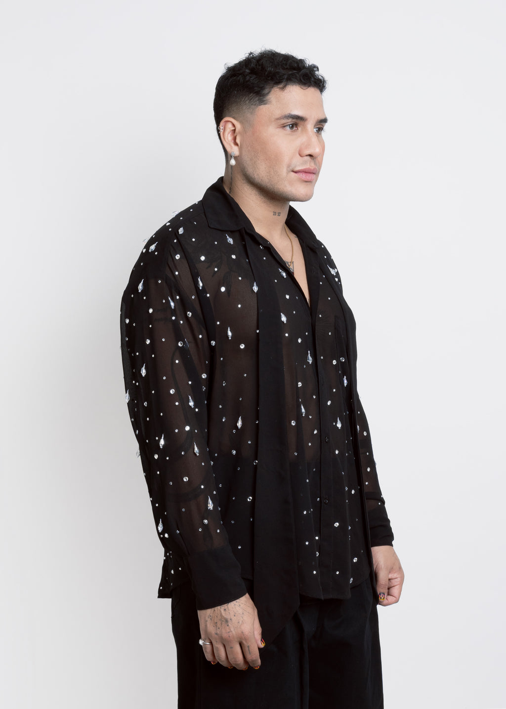 CAMISA CON CRISTALES