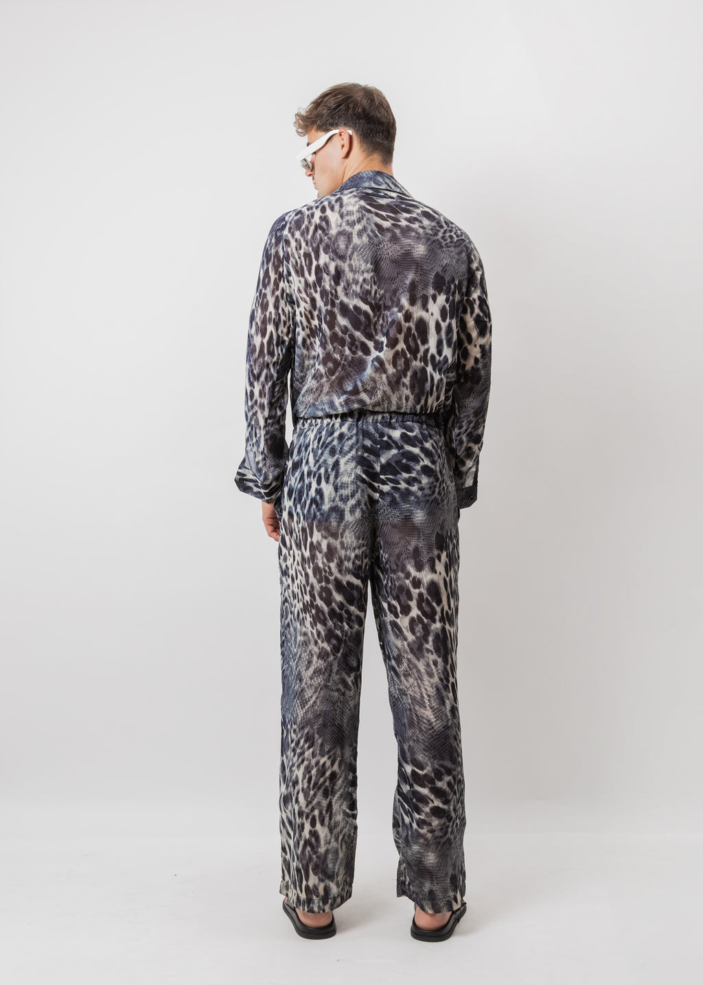 SET GASA LEOPARD GRIS