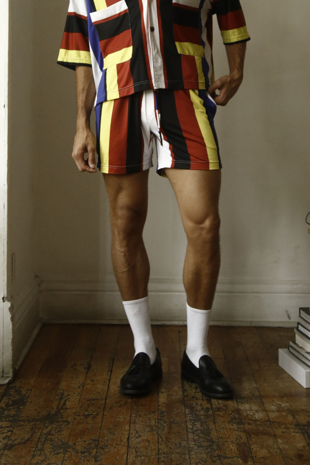 SHORT MONDRIAN