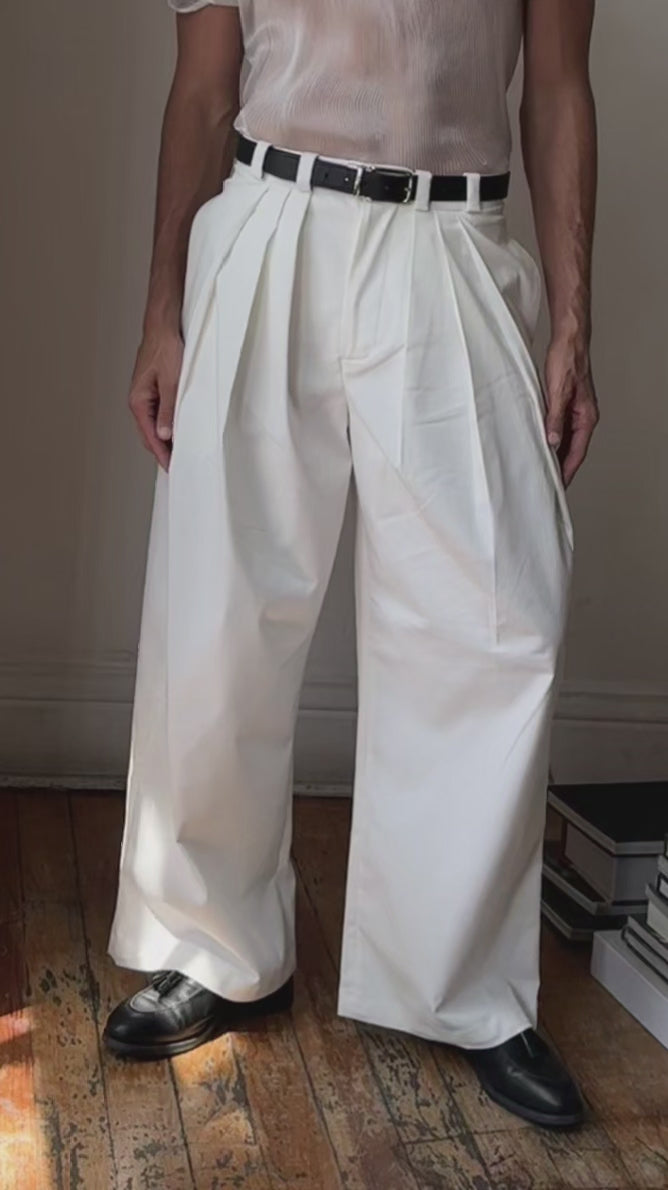 PANTALÓN BLANCO DE PINZAS