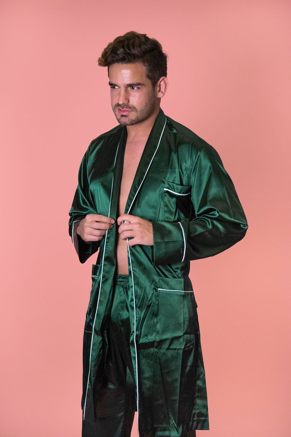 Nightrobe Him – Victor Alamos